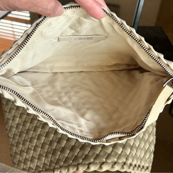 NAGHEDI "St. Barths" With Matching Pouch - Picture 10 of 16